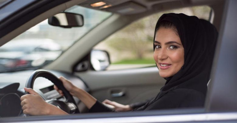 تغريدات سابقة لنجمات خليجيات أعترضن على قيادة السيارة للنساء السعوديات