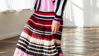  أزياء كارولينا هيريرا ما قبل خريف 2018 تميزت بألوانها الحيوية التي كلها انوثة ونعومة