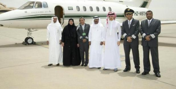 هنادي اول طيارة سعودية مع الوليد بن طلال